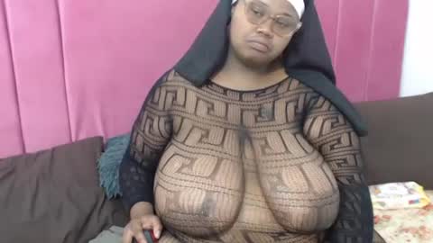 bustybmw001 online show from July 27, 2026, 5:53 pm