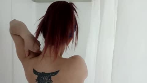 busybee83 online show from January 12, 2026, 6:07 am