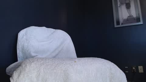 Snapshot of butch215 chatting on December 23, 2024, 5:11 pm Butch online show from December 23, 2024, 5:11 pm