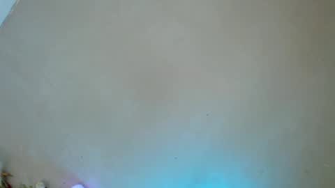 J E N online show from September 20, 2025, 11:39 pm