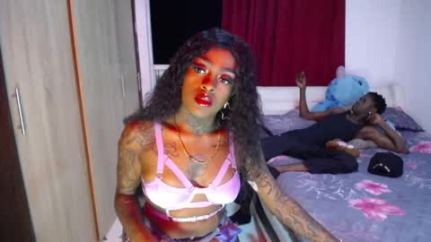 butterfly_rouse online show from December 17, 2025, 1:00 am