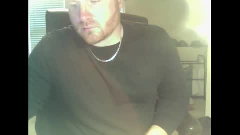 Snapshot of buttstuff_red chatting on March 7, 2025, 10:43 pm buttstuffd online show from March 7, 2025, 10:43 pm
