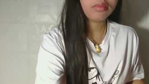 Snapshot of buttygirl18 chatting on February 28, 2025, 1:37 am maya online show from February 28, 2025, 1:37 am