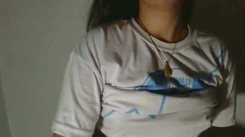 Snapshot of buttygirl18 chatting on March 5, 2025, 8:32 pm maya online show from March 5, 2025, 8:32 pm