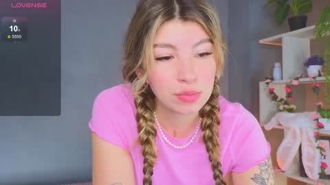 Snapshot of byteblush chatting on January 6, 2025, 8:03 am Kira online show from January 6, 2025, 8:03 am