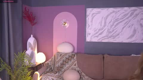 Snapshot of byteblush chatting on October 14, 2025, 12:17 pm Kira online show from October 14, 2025, 12:17 pm