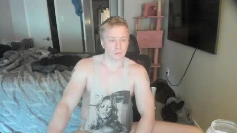 Snapshot of c00ki3m0nstr chatting on April 18, 2026, 8:09 pm c00ki3m0nstr online show from April 18, 2026, 8:09 pm
