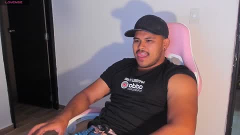 Snapshot of caballero_____ chatting on December 30, 2024, 1:26 am INSTAGRAM CABALLERO 1998 online show from December 30, 2024, 1:26 am