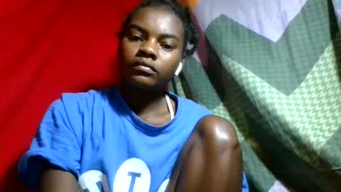 Snapshot of caella98 chatting on July 5, 2026, 4:19 am caella98 online show from July 5, 2026, 4:19 am