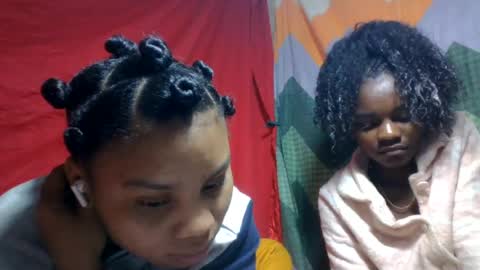 Snapshot of caella98 chatting on July 22, 2026, 7:49 pm caella98 online show from July 22, 2026, 7:49 pm