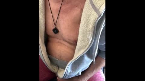 Snapshot of cage_lockdwood chatting on December 18, 2025, 6:03 pm cage_lockdwood online show from December 18, 2025, 6:03 pm