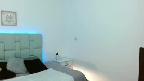 Cailyn Independent model online show from December 3, 2024, 9:45 pm