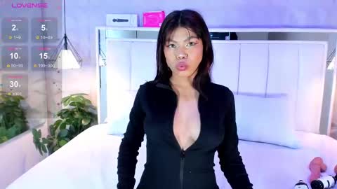 CailynBrown online show from February 18, 2025, 4:37 am