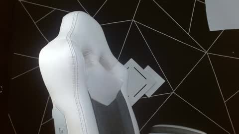 Snapshot of cailynmusa chatting on December 12, 2024, 1:06 pm cailynmusa online show from December 12, 2024, 1:06 pm