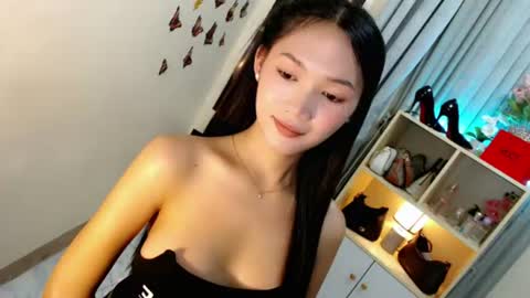 Snapshot of caitlin_x chatting on July 4, 2026, 11:22 pm caitlin online show from July 4, 2026, 11:22 pm