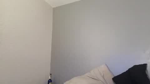 Snapshot of caliclysm12 chatting on October 28, 2025, 8:29 am Caliclysm online show from October 28, 2025, 8:29 am