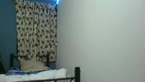 calienteh0t online show from December 24, 2024, 7:39 am