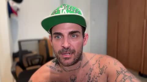 CaliforniaBrazilian online show from April 1, 2026, 12:33 am