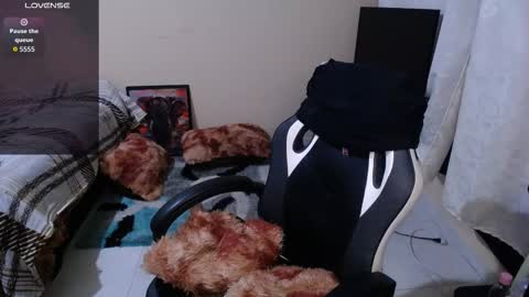 caliope_goddess1 online show from September 28, 2025, 11:10 pm