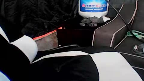 Calisguitar online show from December 2, 2024, 8:22 pm