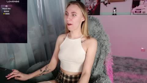 Snapshot of callerbowltim chatting on December 12, 2024, 9:19 am alextim online show from December 12, 2024, 9:19 am