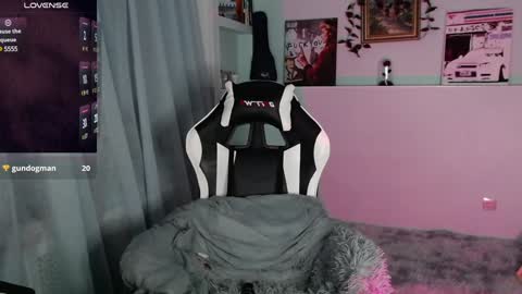 Snapshot of callerbowltim chatting on December 12, 2024, 12:33 pm alextim online show from December 12, 2024, 12:33 pm