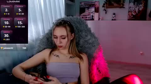 Snapshot of callerbowltim chatting on February 21, 2025, 11:01 am alextim online show from February 21, 2025, 11:01 am