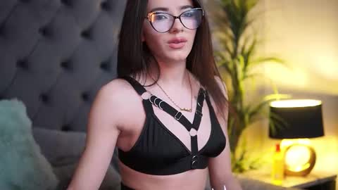  Callie  online show from February 16, 2026, 10:06 pm