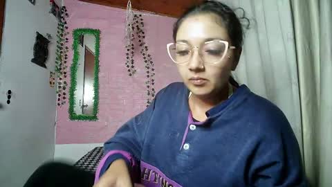 Snapshot of callme_lolas chatting on May 15, 2026, 11:23 pm paula online show from May 15, 2026, 11:23 pm