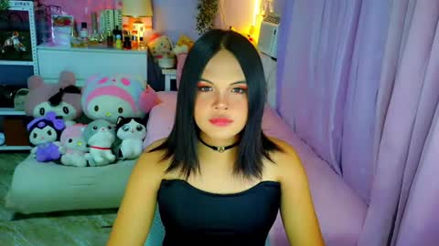 Mia online show from June 18, 2026, 5:08 am