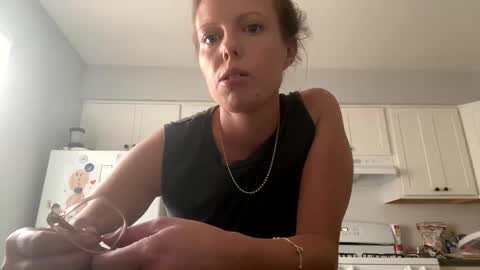 callmelindsay online show from September 19, 2025, 8:31 pm