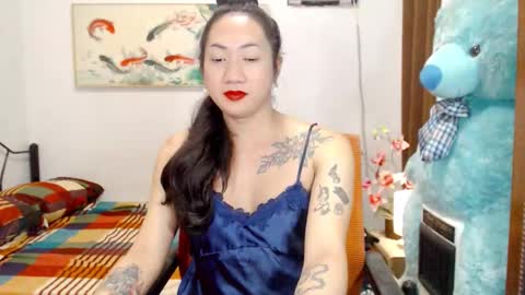 callmequeen888 online show from November 4, 2025, 4:44 am