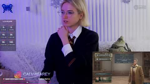 calvia_farey online show from November 28, 2025, 7:44 am