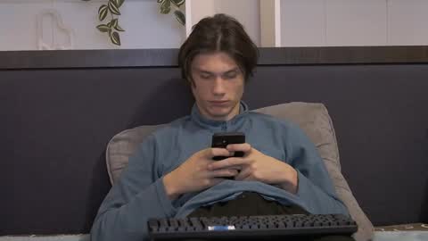 Calvin online show from January 12, 2025, 7:31 pm