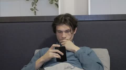 Calvin online show from January 26, 2025, 7:20 pm