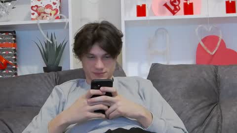 Calvin online show from February 5, 2025, 7:53 pm