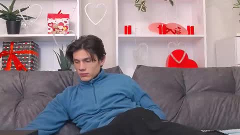 Calvin online show from February 10, 2025, 7:38 pm