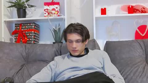 Calvin online show from February 13, 2025, 8:13 pm