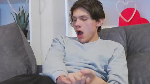 Calvin online show from February 14, 2025, 12:51 am