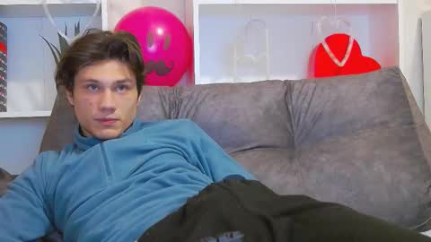 Calvin online show from February 14, 2025, 11:09 pm