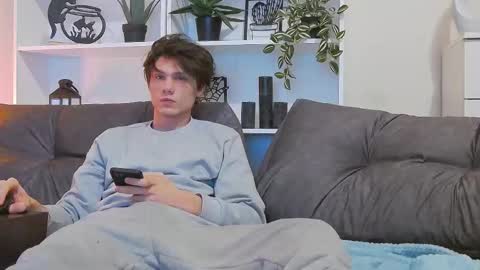 Calvin online show from March 4, 2025, 1:01 am