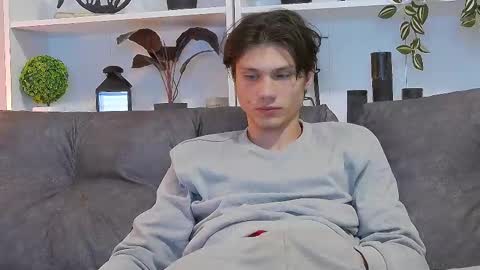 Calvin online show from March 12, 2025, 12:31 am