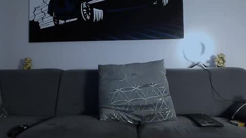 Calvin  online show from January 22, 2025, 7:46 am