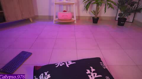 Calypso and Kayla online show from February 4, 2025, 5:21 am