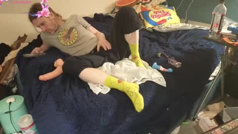 Calypso online show from December 14, 2025, 1:33 am