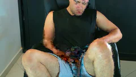 Snapshot of camara110 chatting on February 4, 2025, 4:39 pm camara110 online show from February 4, 2025, 4:39 pm