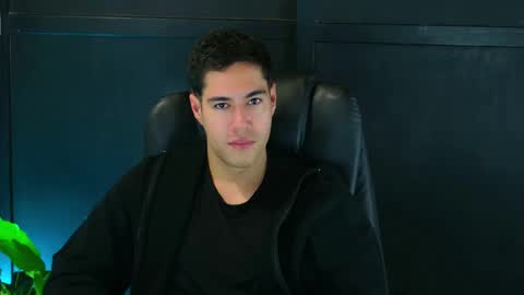 Snapshot of camara110 chatting on February 12, 2025, 4:54 am camara110 online show from February 12, 2025, 4:54 am