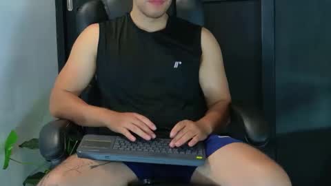 Snapshot of camara110 chatting on September 10, 2025, 3:06 am camara110 online show from September 10, 2025, 3:06 am