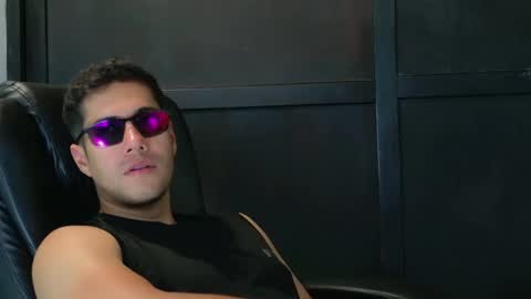 Snapshot of camara110 chatting on September 12, 2025, 7:58 pm camara110 online show from September 12, 2025, 7:58 pm