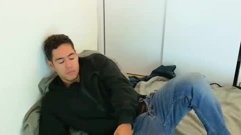 Snapshot of camara110 chatting on October 27, 2025, 6:45 pm camara110 online show from October 27, 2025, 6:45 pm